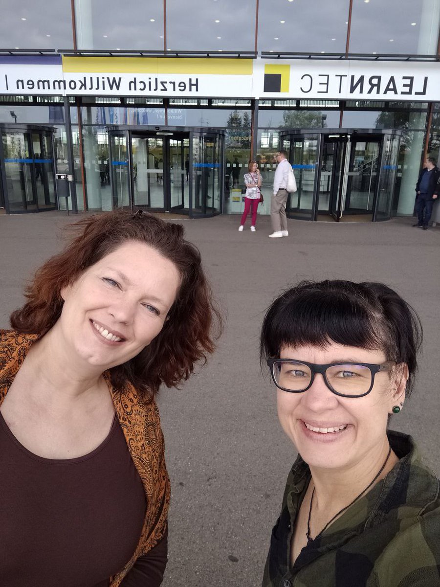 edusharing's tweet photo. Heute netzwerkelten wir auf der Learntec: Die Anbindung Eurer #LMS und #Autorentool an edu-sharing / @wirlernenonline bringen qualitätsgesicherte Lerninhalte zu Euren Nutzer:innen 😉!

#learntec #learntec24 #opensource #elearning https://t.co/GfxWdbe6Mv