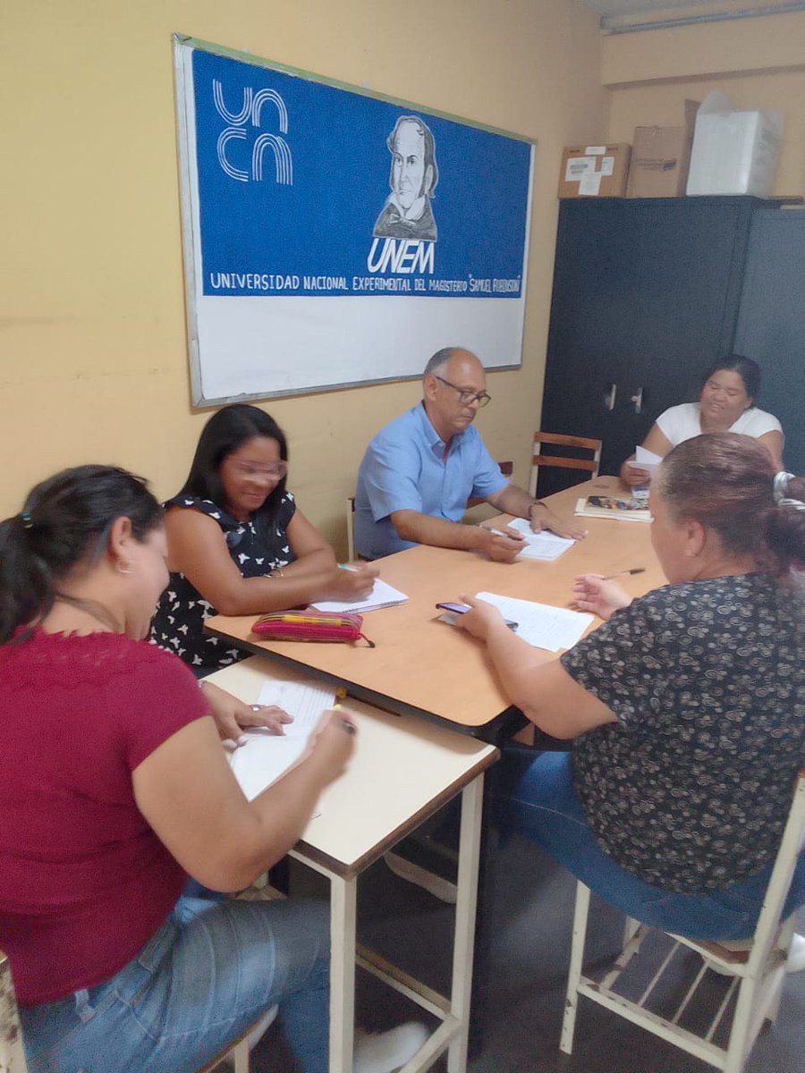 SomosUnem's tweet photo. #Entérate | La #UTGUYaracuy junto a los integrantes de Gestión General llevaron a cabo el 1° Consejo de Desarrollo Territorial. Esta actividad tiene como propósito evaluar la operatividad de la #UTGU y #ULGU, por parte del equipo de Gestión Académica, Comunalización y Secretaría. https://t.co/87P3qVqeel