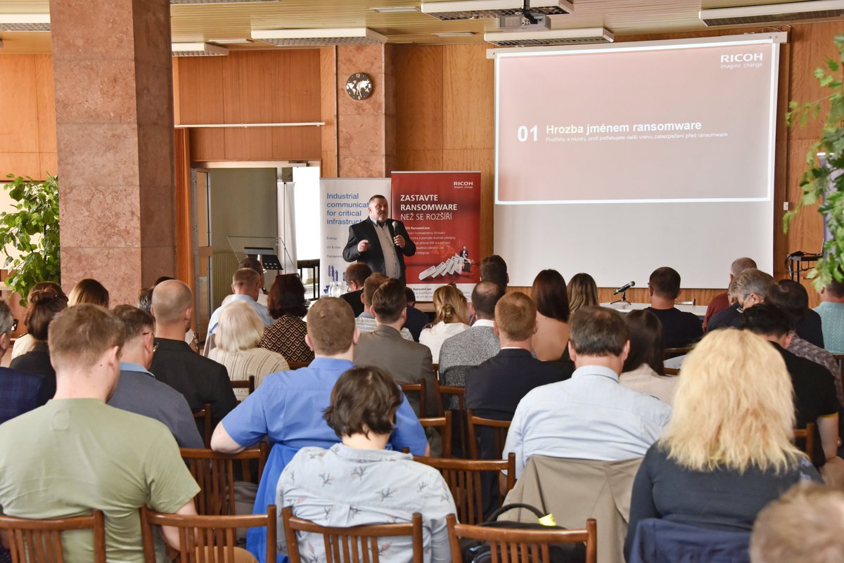 CzechCSWG tweet media