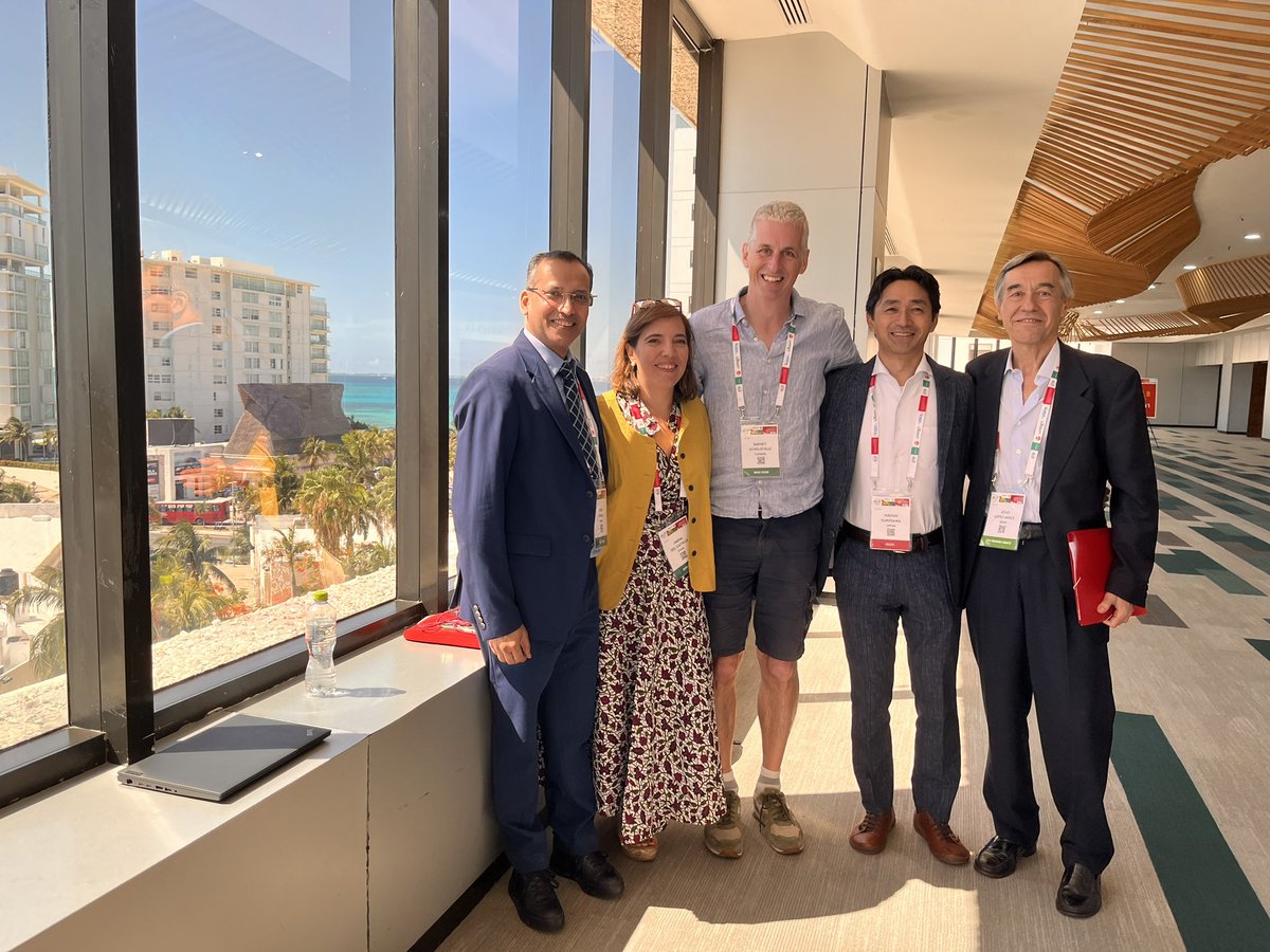 Barney Scholefield 🌈 💙 (@barneyuob) on Twitter photo #Wfpiccs24 gathering of the <a href="/Ilcor_org/">ILCOR</a> Peds task force crew!!! Always time to network and learn 😀#pedsicu <a href="/jdcp51/">Jimena del Castillo, MD, PhD</a> <a href="/drarunbansal/">Arun Bansal</a> #Wfpiccs24 gathering of the <a href="/Ilcor_org/">ILCOR</a> Peds task force crew!!! Always time to network and learn 😀#pedsicu <a href="/jdcp51/">Jimena del Castillo, MD, PhD</a> <a href="/drarunbansal/">Arun Bansal</a>