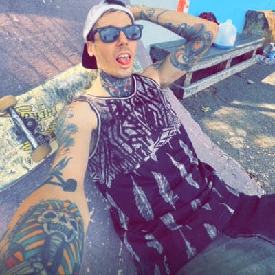 scrubton's tweet photo. #NewProfilePic https://t.co/sllqIgDYqi