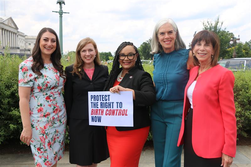 Today, I took action to force Congress to vote on my #RightToContraception Act &amp; safeguard access to birth control. 

<a href="/HouseGOP/">House Republicans</a> now faces a choice - do they stand with the vast majority of Americans who support contraception, or do they bow to their extremist MAGA right-flank?