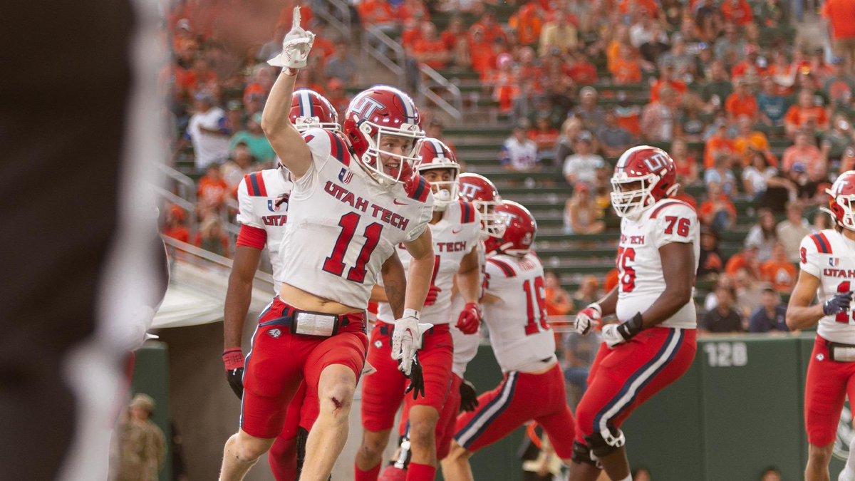 Jackson Murray 3⭐️DT (@jacksonmurray87) on Twitter photo After speaking with <a href="/BenR4033/">Ben Robertson</a> I am grateful and excited to announce that I have received an offer to play at Utah Tech University!!!
<a href="/CoachDitmore/">Tyson Ditmore</a>
<a href="/VaughanCoach/">Drew Vaughan</a> <a href="/WClay99/">Walker_Clay99</a> @silverbackdela <a href="/laryea_simon/">Simon Laryea</a> <a href="/hzfbfamily/">Horizon Football</a> <a href="/PeteKnow_/">PeteKnow</a>
<a href="/JUSTCHILLY/">Just Chilly</a> <a href="/BrandonHuffman/">Brandon Huffman</a> <a href="/btrain92/">Bertrand Berry</a>
<a href="/BlairAngulo/">Blair Angulo</a> After speaking with <a href="/BenR4033/">Ben Robertson</a> I am grateful and excited to announce that I have received an offer to play at Utah Tech University!!!
<a href="/CoachDitmore/">Tyson Ditmore</a>
<a href="/VaughanCoach/">Drew Vaughan</a> <a href="/WClay99/">Walker_Clay99</a> @silverbackdela <a href="/laryea_simon/">Simon Laryea</a> <a href="/hzfbfamily/">Horizon Football</a> <a href="/PeteKnow_/">PeteKnow</a>
<a href="/JUSTCHILLY/">Just Chilly</a> <a href="/BrandonHuffman/">Brandon Huffman</a> <a href="/btrain92/">Bertrand Berry</a>
<a href="/BlairAngulo/">Blair Angulo</a>