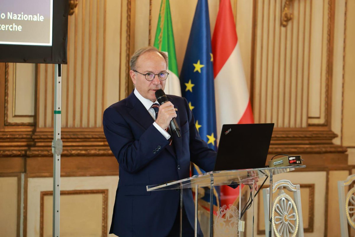 Italy in Austria (@italyinaustria) on Twitter photo 🇮🇹(1/2)L'Ambasciatore Giovanni Pugliese ha presieduto l'evento di lancio dell'Associazione per gli Scambi Scientifici Austria Italia (ASSAI) alla presenza della Presidente <a href="/CNRsocial_/">CNR Consiglio Nazionale delle Ricerche</a> Carrozza, del Presidente <a href="/INFN_/">INFN</a> Zoccoli e della Presidente <a href="/AreaSciencePark/">Area Science Park</a> Trieste Petrillo. 🇮🇹(1/2)L'Ambasciatore Giovanni Pugliese ha presieduto l'evento di lancio dell'Associazione per gli Scambi Scientifici Austria Italia (ASSAI) alla presenza della Presidente <a href="/CNRsocial_/">CNR Consiglio Nazionale delle Ricerche</a> Carrozza, del Presidente <a href="/INFN_/">INFN</a> Zoccoli e della Presidente <a href="/AreaSciencePark/">Area Science Park</a> Trieste Petrillo.