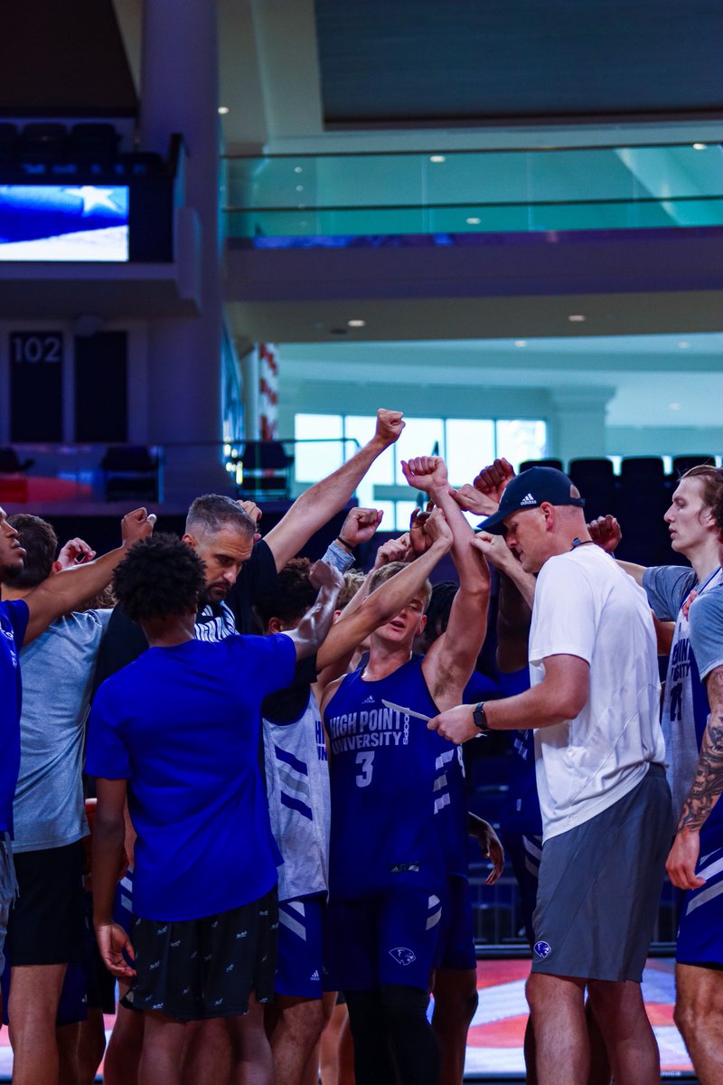 Schools out but summer class is in session 😎

#GoHPU