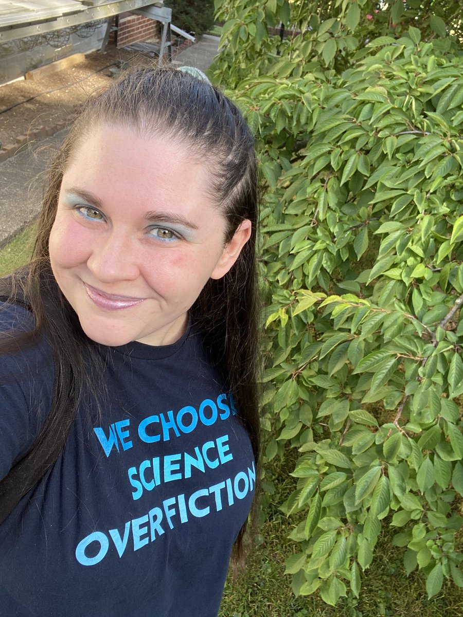 There’s still time to head over to your polling place and vote in the primaries if you haven’t done so yet!!!! #Vote