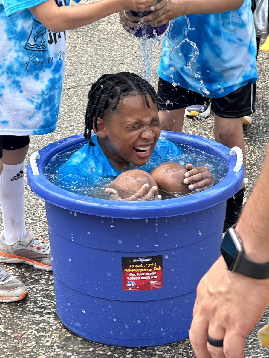 What a fun day! Field Day!! <a href="/NoviParkview/">Parkview Elementary</a>