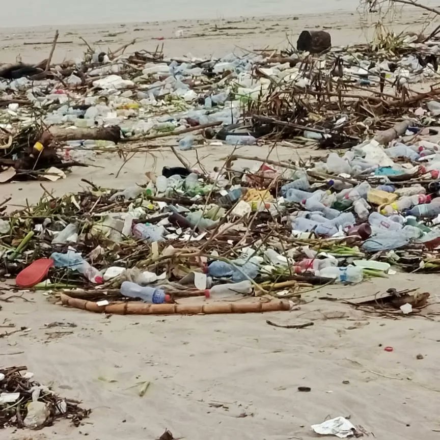 HUDEFO's tweet photo. The waste management problem in Africa is the problem involving numerous challenges related to economic, infrastructural, environmental, political and social aspects.
Addressing this issue requires collective effort from all of us.
#stopsingleuse #reduce #reuse
@snfyvf_gh https://t.co/H3dc4NTQkh