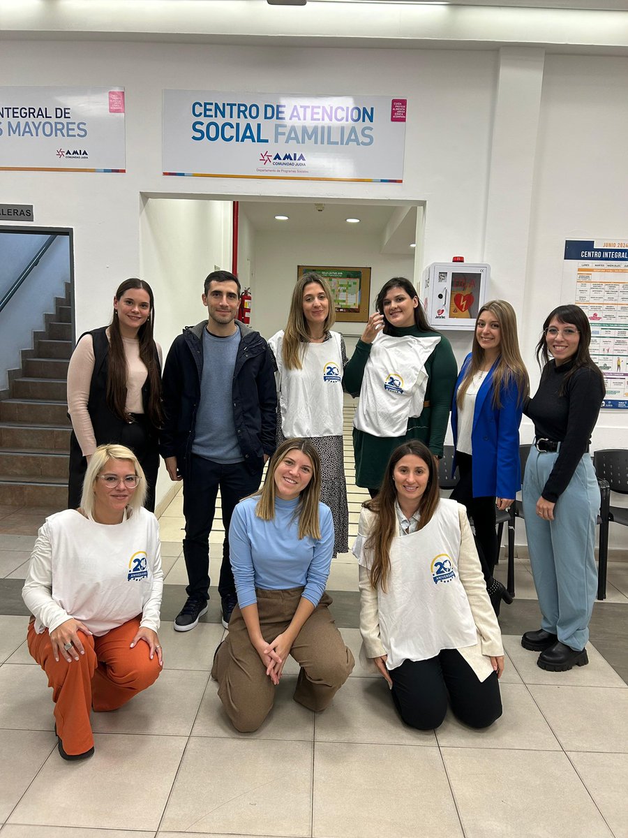 El viernes 31/05 se llevo a cabo un taller dictado por <a href="/HSBC_AR/">HSBC Argentina</a> ,<a href="/AccentureAR/">Accenture Argentina</a> ,<a href="/CeroliniFerrari/">Cerolini & Ferrari</a> , y <a href="/jpmorgan/">J.P. Morgan</a> en el marco del programa de Personas Mayores de AMIA.

Más de 80 personas se unieron para aprender sobre herramientas cruciales para prevenir ciberdelitos.