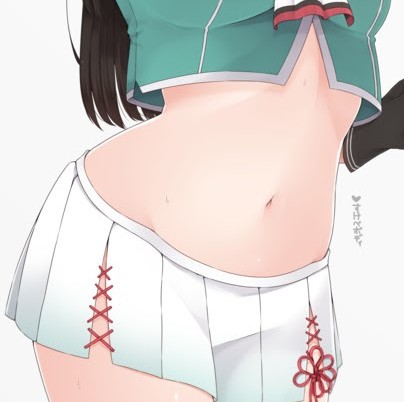 She is officially declaring Tuesdays as #TummyTuesday. Aren't you just tempted to lay your head on it? She can assure you it's just as soft and comfy as her thighs.~