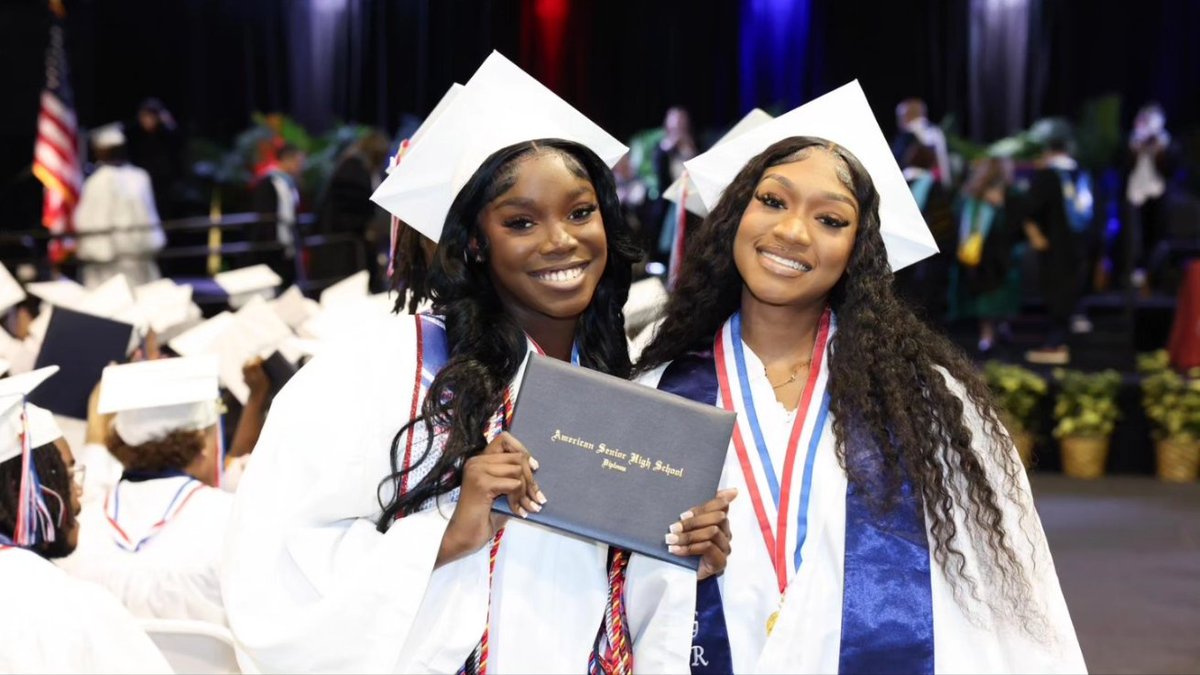 SuptDotres's tweet photo. To the #Classof2024 from @7011patriots, congratulations! Your commitment and dedication have culminated in this outstanding accomplishment. May all your endeavors be filled with success and opportunity. #GraduationMagic #Alumni305 #YourBestChoiceMDCPS https://t.co/5QphCBipka
