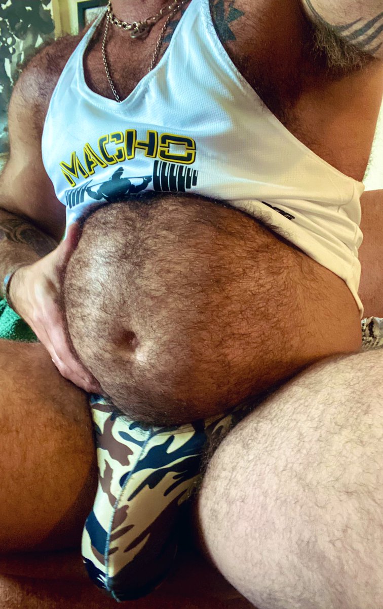 Come get some Macho Chunk 🐷 
#belly #bulge