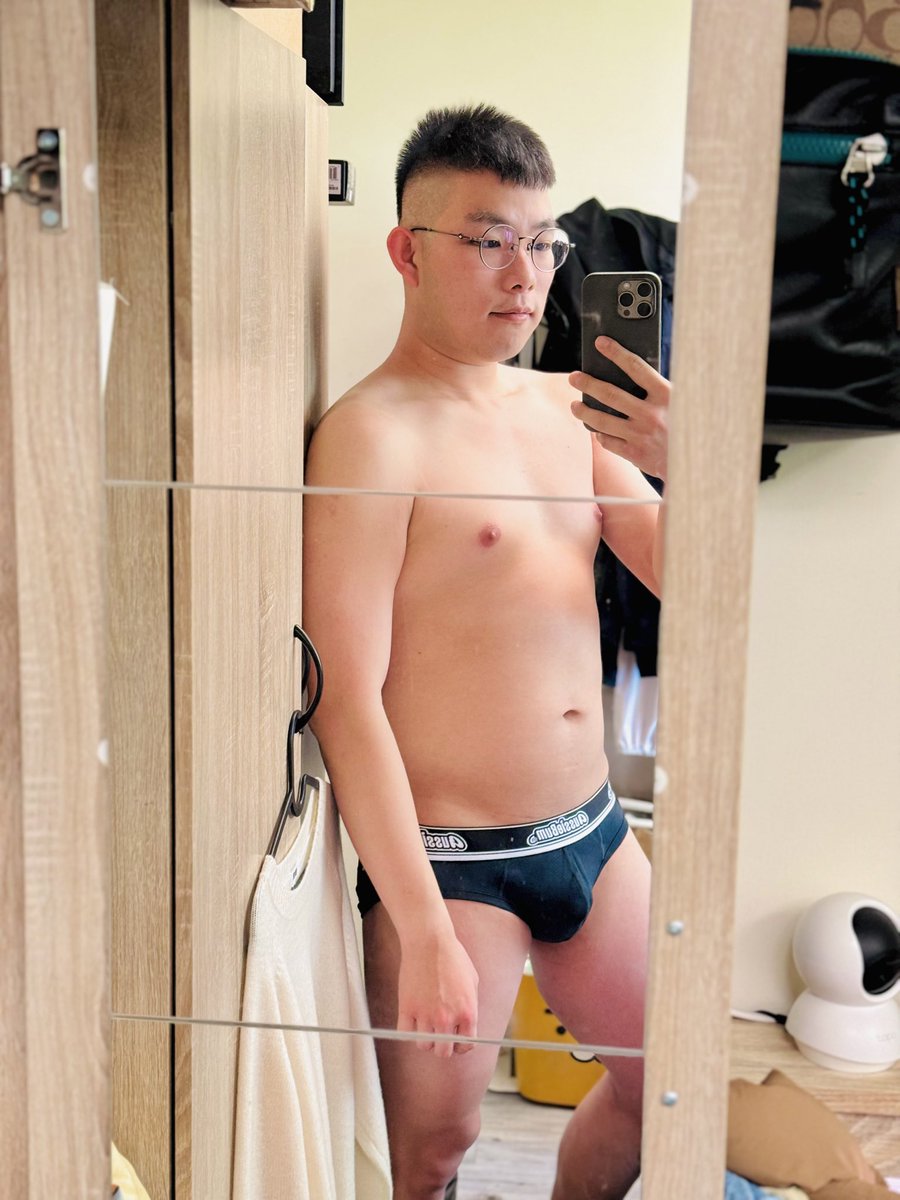 yswbear1's tweet photo. 肚子變小了 https://t.co/RYV0kiRYkC