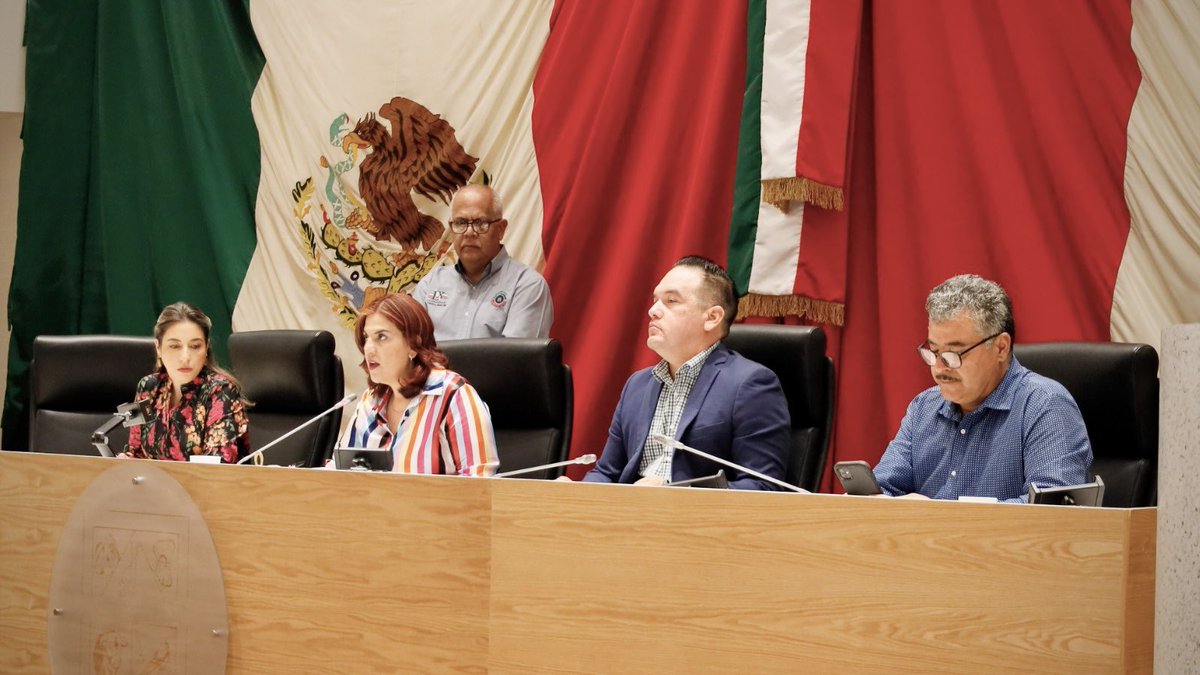 BettyCotaPonce's tweet photo. Concluimos con una sesión más de la diputación permanente. 

¡Muy feliz tarde de martes! 

👉 https://t.co/weOF48qeMY

#PorUnaGestiónInclusiva 🤟 https://t.co/n4linRn8B4