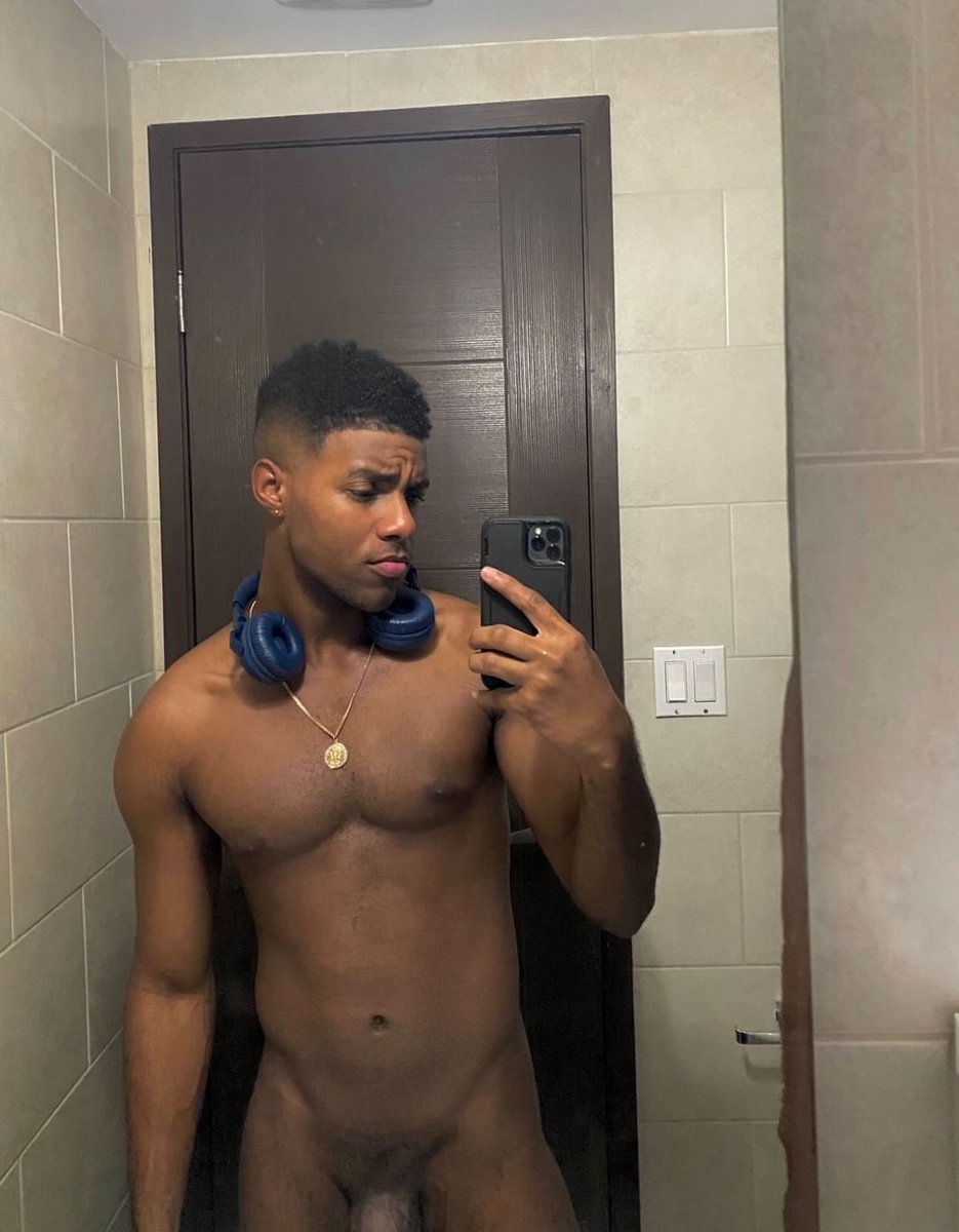 cosasd3pty507's tweet photo. Oskar 🤤 https://t.co/JtkkpMJGUk