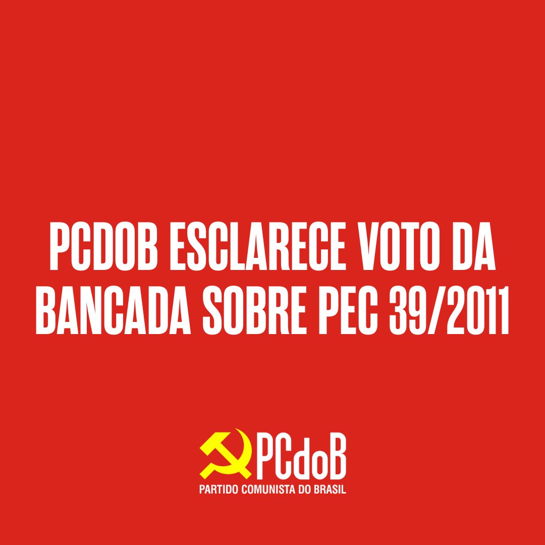 Alice_Portugal's tweet photo. A bancada do PCdoB na Câmara dos Deputados, de larga tradição de coerência e vinculação às lutas populares vem, em relação ao seu voto quando da apreciação da PEC 39, no ano de 2022, esclarecer que:

1- Durante a sua tramitação na Câmara dos Deputados, a PEC 39 mereceu nosso voto favorável, ressalvados os destaques, porque o texto viabilizava a regularização de habitações de interesse social para foreiros e ocupantes cadastrados, realizando a regularização fundiária, respeitando o definido no Estatuto das Cidades e nos seus planos diretores.

2- Podemos citar, por exemplo, as populações de Brasília Teimosa no Recife, da Gamboa em Salvador, vastas áreas em São Luís e os pescadores de Santa Catarina. Este era o contexto.

EM NENHUM MOMENTO FOI TRATADO DE PRIVATIZAÇÃO DE PRAIAS OU ALTERAÇÃO DA LEGISLAÇÃO AMBIENTAL.

EM NENHUM MOMENTO A ÊNFASE ERA PARA FAVORECER A ESPECULAÇÃO IMOBILIÁRIA QUE, COM CORAGEM, CONTESTAMOS.

3- O PCdoB posicionou-se nos destaques e votou para mitigar o esbulho e a especulação que já hoje existe nessas áreas e contra que essas transferências beneficiassem concessionárias (para que esses terrenos ficassem vinculados aos serviços relacionados a essas concessões e não às empresas concessionárias). Os destaques foram, no entanto, derrotados.

4- Nesses anos de bolsonarismo, os ataques sobre direitos sociais, ambientais e às cidades, foram aprofundados. Confundir a luta por regularização fundiária com o apoio à especulação imobiliária e à privatização de praias é reduzir a importância da conquista dos direitos das populações impactadas por uma legislação ultrapassada. Devemos estar atentos a mudanças que possam ser feitas no texto no Senado.

5- Por isso, a bancada do PCdoB se soma à justa mobilização social, nas ruas e nas redes, contra qualquer ameaça ao espaço público das praias, ao meio ambiente e contra a usura da especulação imobiliária.
 
Brasília, 4 de junho de 2024
Bancada do PCdoB na Câmara dos Deputados