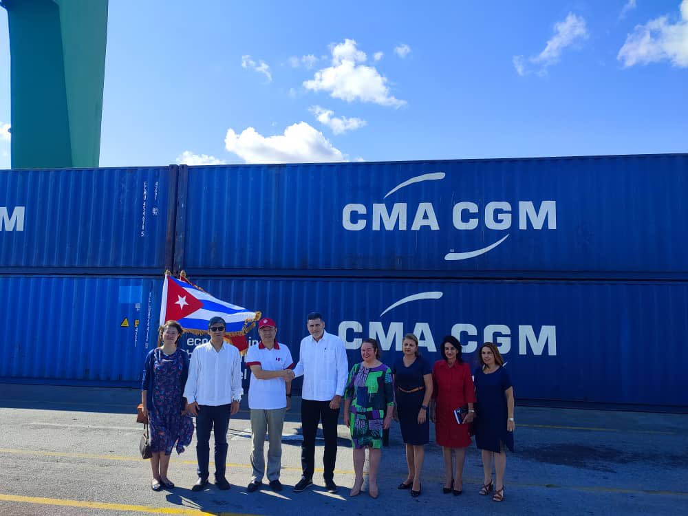 📌Esta mañana, presidido por el Ministro del <a href="/MINCEX_CUBA/">MINCEX🇨🇺</a> Oscar Pérez-Oliva Fraga y el Embajador <a href="/MahuiChina/">MA Hui 马 辉</a> fue ceremonia por recepción primer envío de la donación de arroz de #China🇨🇳por vía marítima. Durante junio-agosto arribaran otros 6 embarques 🇨🇳🤝🇨🇺