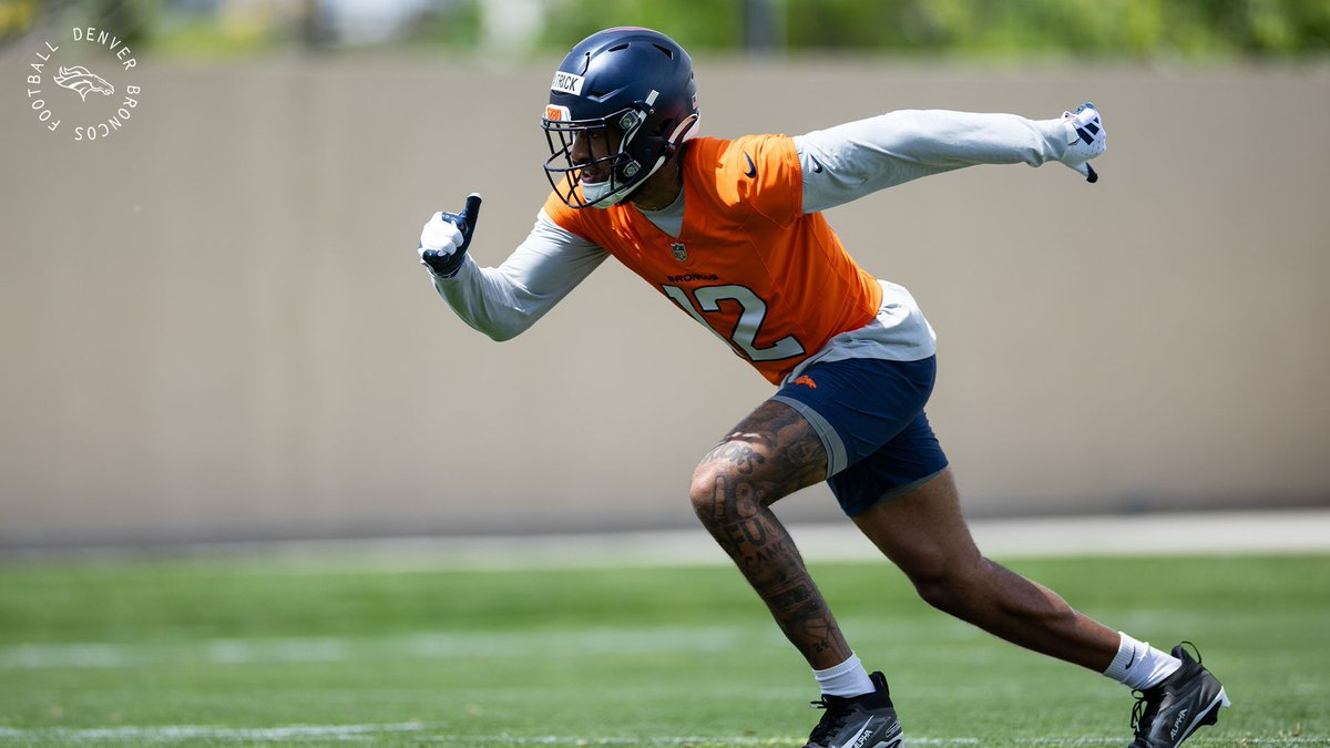 Broncos's tweet photo. Tuesday grind. 😤

#BroncosOTAs » https://t.co/qz7qcWZJ8g https://t.co/53wuimJMZn