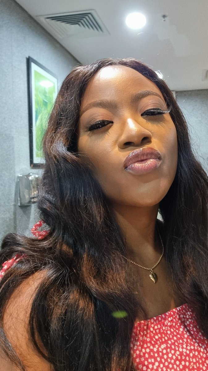 deehvahrzz's tweet photo. Because my woman told me I looked "so beautiful" and "be like goddess" on the day I took these pictures... https://t.co/FQN6cPnIch