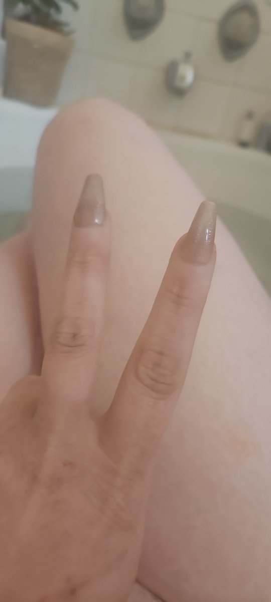 HazelGrace90 tweet media