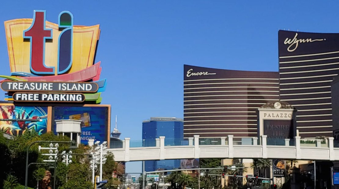 Actionshouse777's tweet photo. STRIP NEWS🔥

 There are 29 Las Vegas Strip casinos that deal live table games. These the best five in terms of gambling value to players based on minimum bets and payouts.
The post Top Five Las ...  

#actionshouse #gambling https://t.co/tXrU3gY2sV https://t.co/rr18XnRyXS