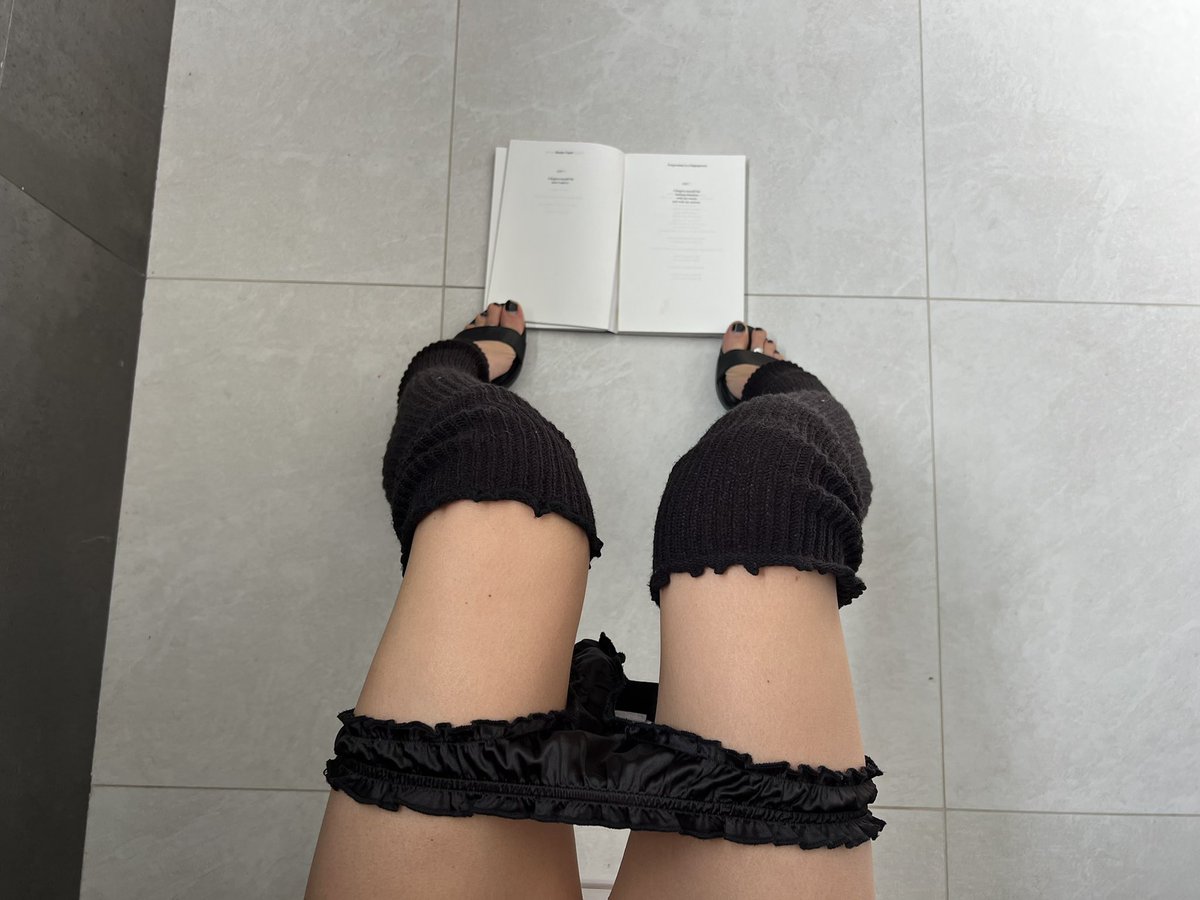 aussie_aries's tweet photo. Good morning everyone .. 
i wanna be a spoilt pretty princess 
#findom #findomm #paypigs #model https://t.co/LI0nYpr9rA