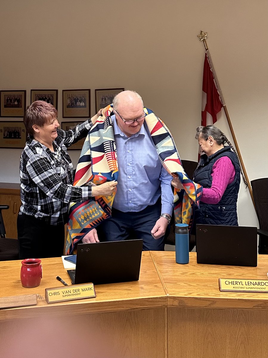 Chris van der Mark tweet media