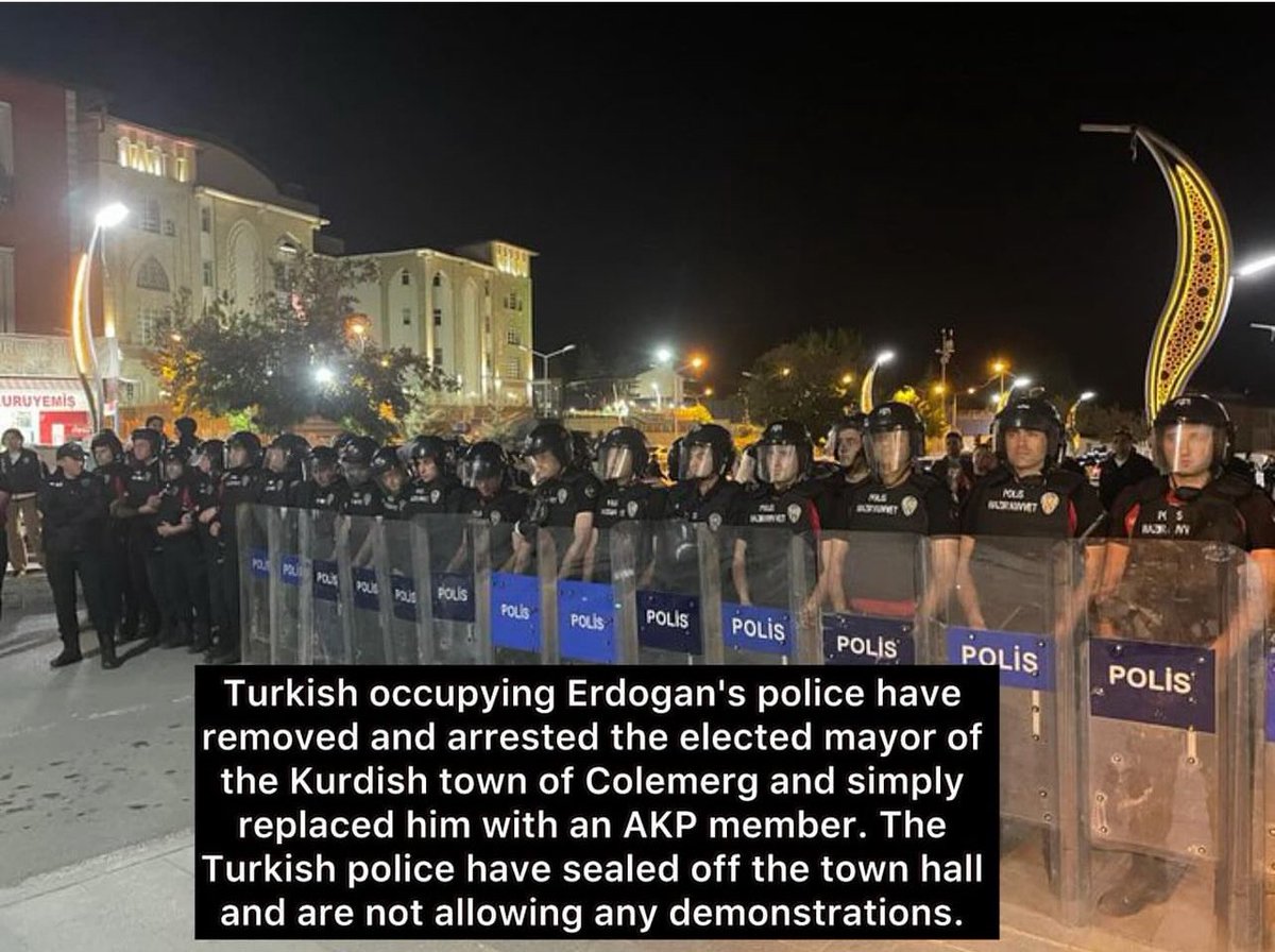 hawzhin_azeez's tweet photo. We don’t owe oppressors ethics. We don’t owe our colonizers peaceful resistance. When the oppressor utilizes violence again and again and again it shows that violence is the only response it will understand. Brutal colonizers lack conscience and political ethics. #FreeKurdistan https://t.co/45l7lgDxFg