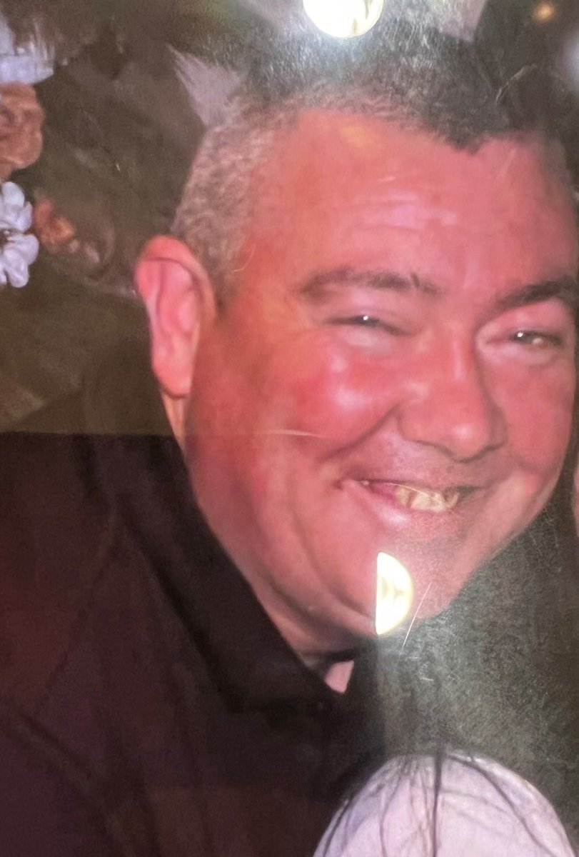 Gardaí are asking for help to find 42-year-old Ian McLoughlin, who was last seen when he left his home in Finglas at midday on Saturday 1st June. It's believed that Ian may be travelling in a Silver Ford Focus car.

Anyone with info is asked to contact 01  666 7500.