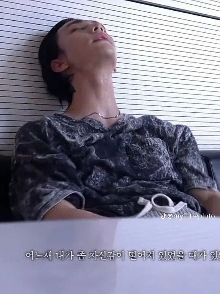 totallysfwszk's tweet photo. alpha flx on his knees between hyvnjn's legs, letting his omega squirt all over his face in the practice room as he whines his name — they know the members can hear them from the room next door but they don't care, if anything it only encourages them to be louder https://t.co/551Shgn6dD