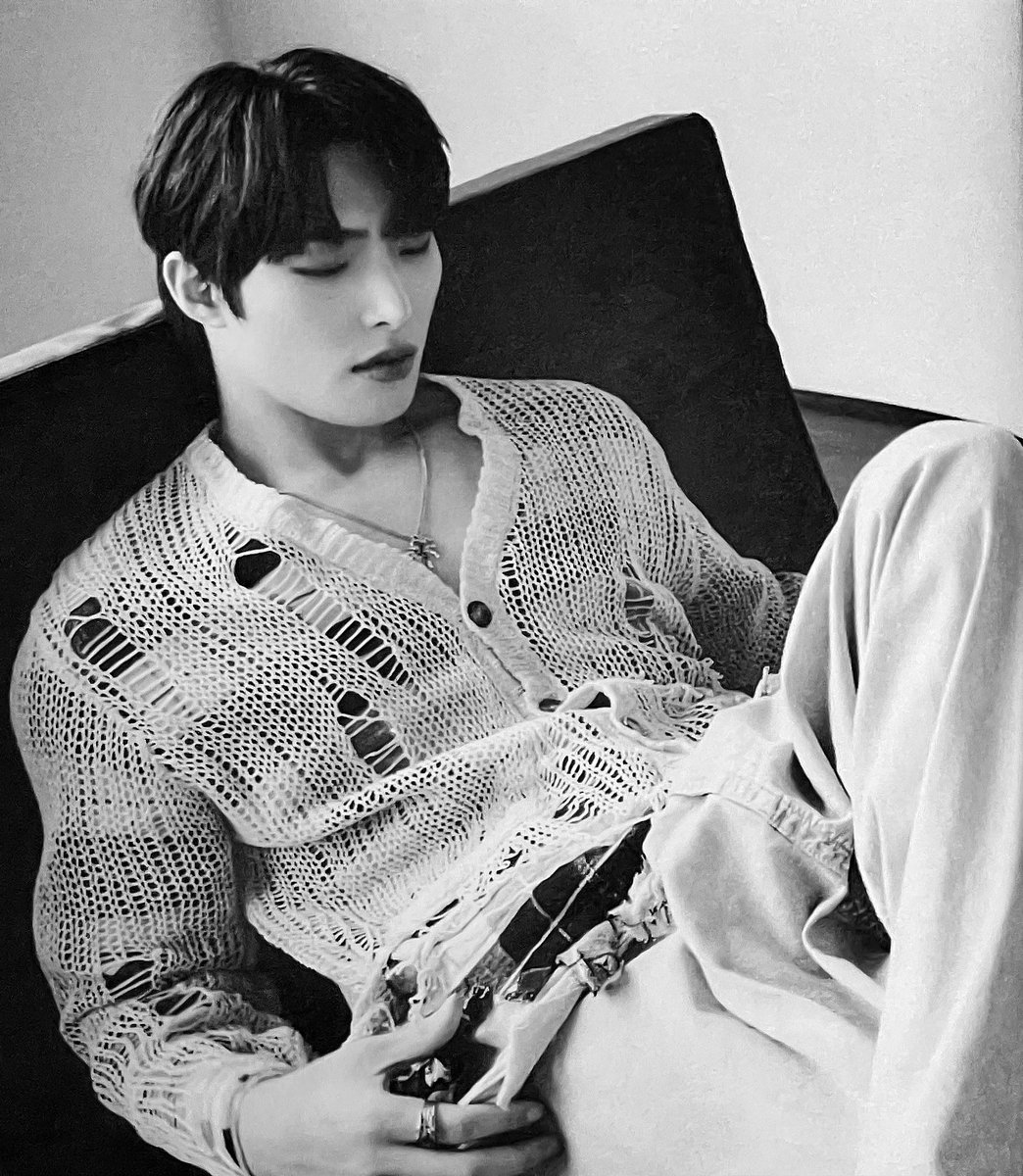 mingifeeds's tweet photo. digipak ver. https://t.co/yvbddBChMt