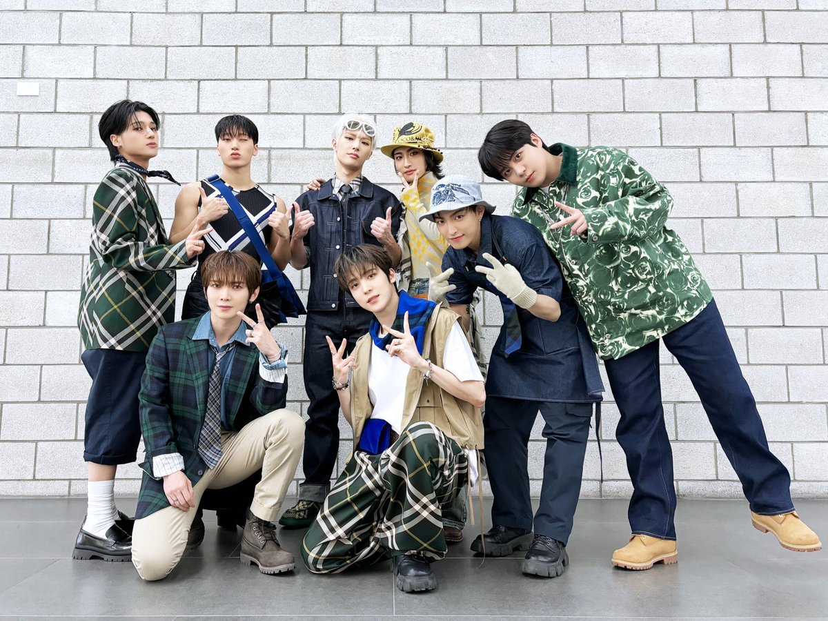 om0chimotabetai's tweet photo. ヨウズMCもパフォーマンスも素敵すぎて元気出た❤️🔥ドショ1位おめでとう!!
#Work1stWin #ATEEZ23rdWin https://t.co/FpvXFcs4lu