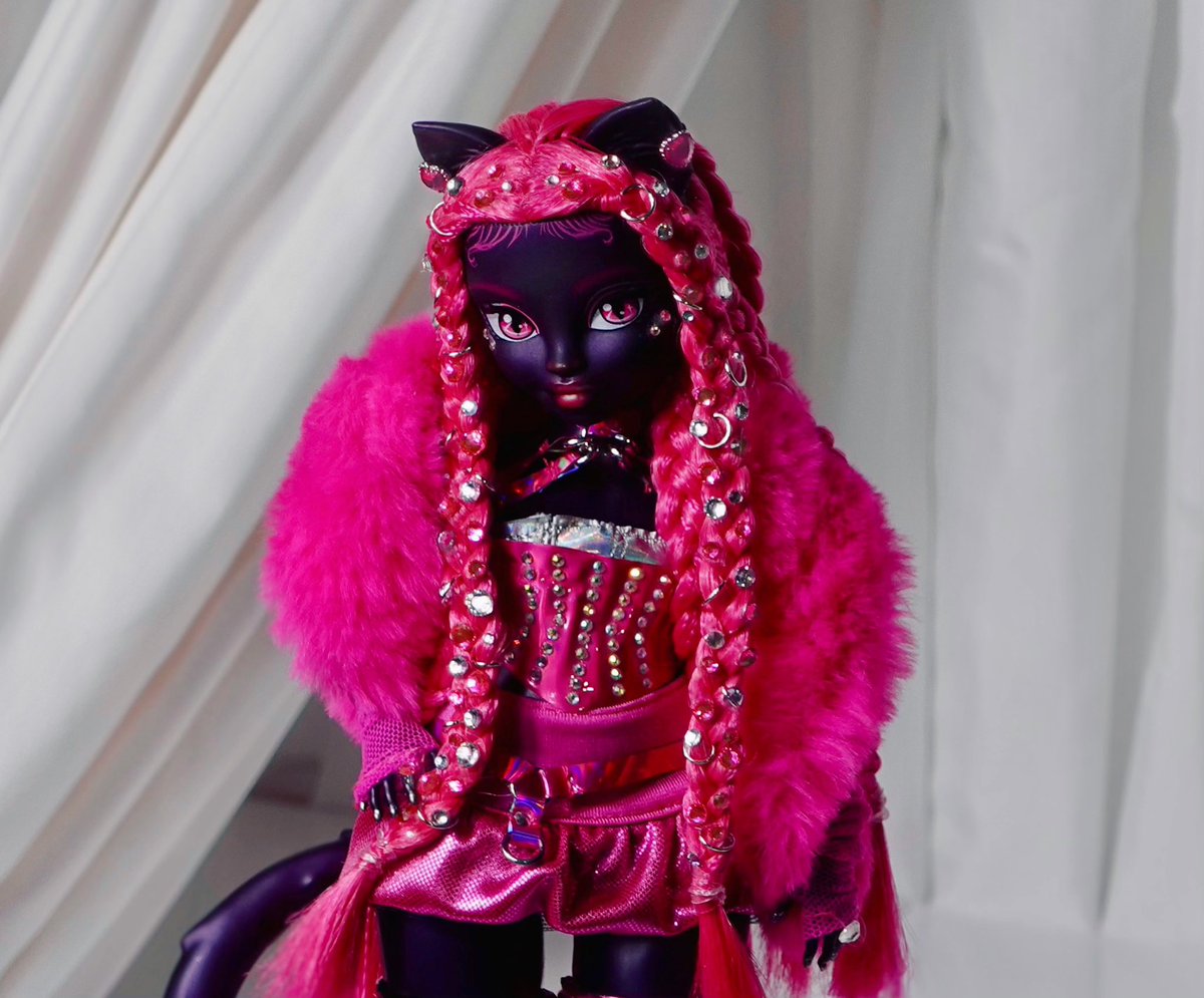 maisonbabylon's tweet photo. more catty 💞 https://t.co/qsaa3OKlfC
