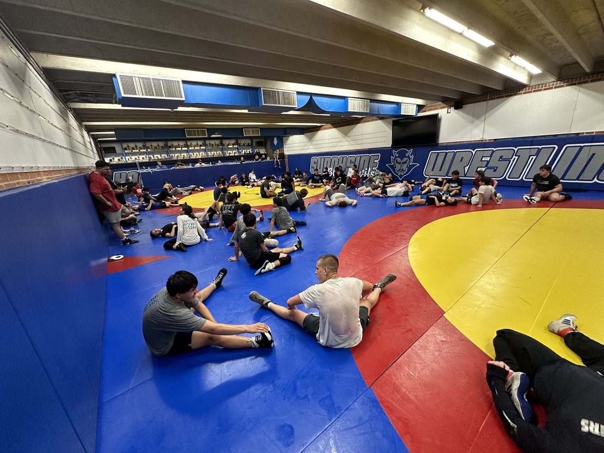 GCHSWrestling's tweet photo. Wall to wall with 89 HAMMERS all getting after it. Grateful for the opportunity to elevate our game!! https://t.co/r2bOK7eqUD