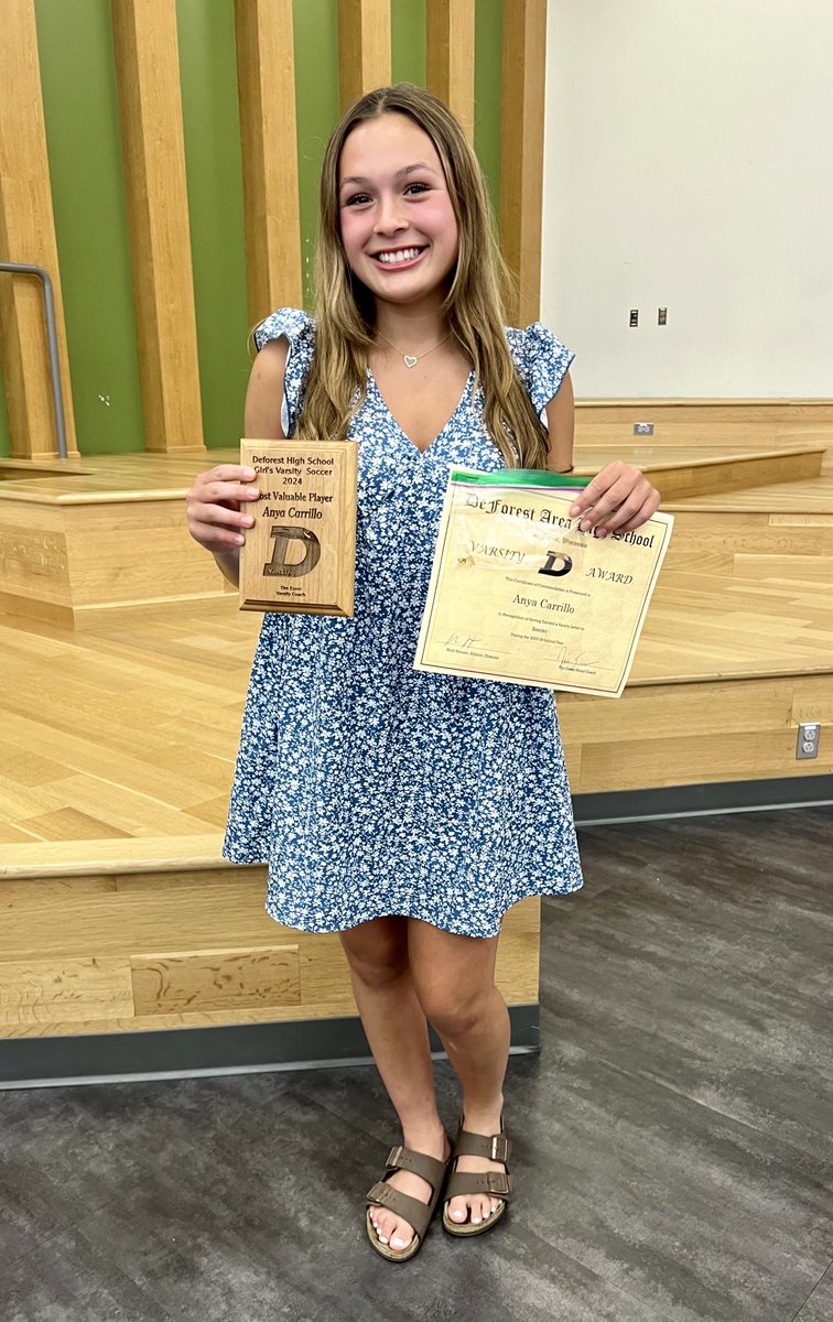 That's a wrap on junior season. I feel honored to have been voted MVP by my teammates and named First Team All Conference! Congrats to my DAHS and <a href="/56ers07G/">Madison 56ers 2007 Red Girls - Elite 64</a> teammates who were selected as well! 🥳 <a href="/WisconsinSoccer/">Wisconsin Soccer Central</a> <a href="/ImYouthSoccer/">ECNL/GA/Recruiting/College Soccer</a> <a href="/SSN_NCAASoccer/">Sidelines - College Soccer (logged out)</a> 
hngnews.com/the_star/sport…