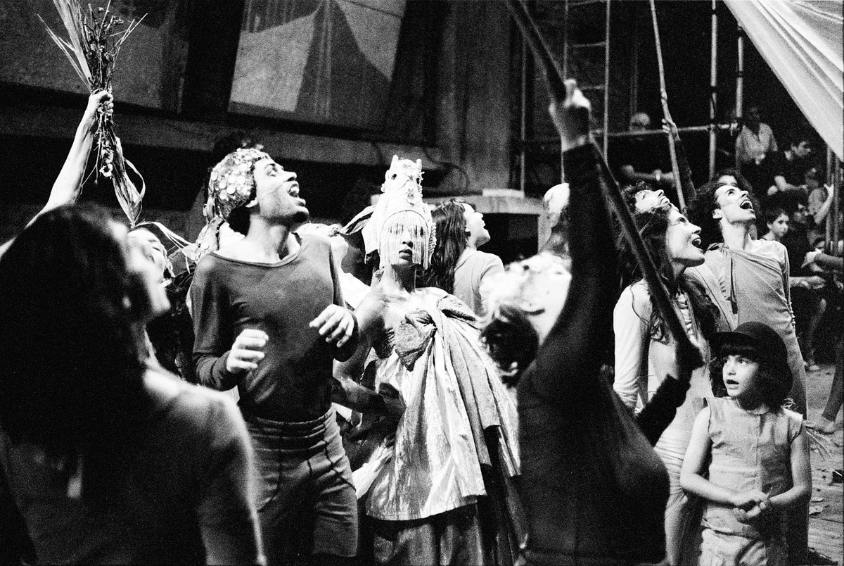 teatroficina's tweet photo. ALOU SÃO PAULO! CHEGAMOS NO ÚLTIMO FIM DE SEMANA DE MUTAÇÃO DE APOTEOSE!!! 07, 08, 09/06! VEM PRO TEAT(R)O OFICINA! ingressos: https://t.co/dmJN1OZtZQ https://t.co/1zUlaEoJ6U