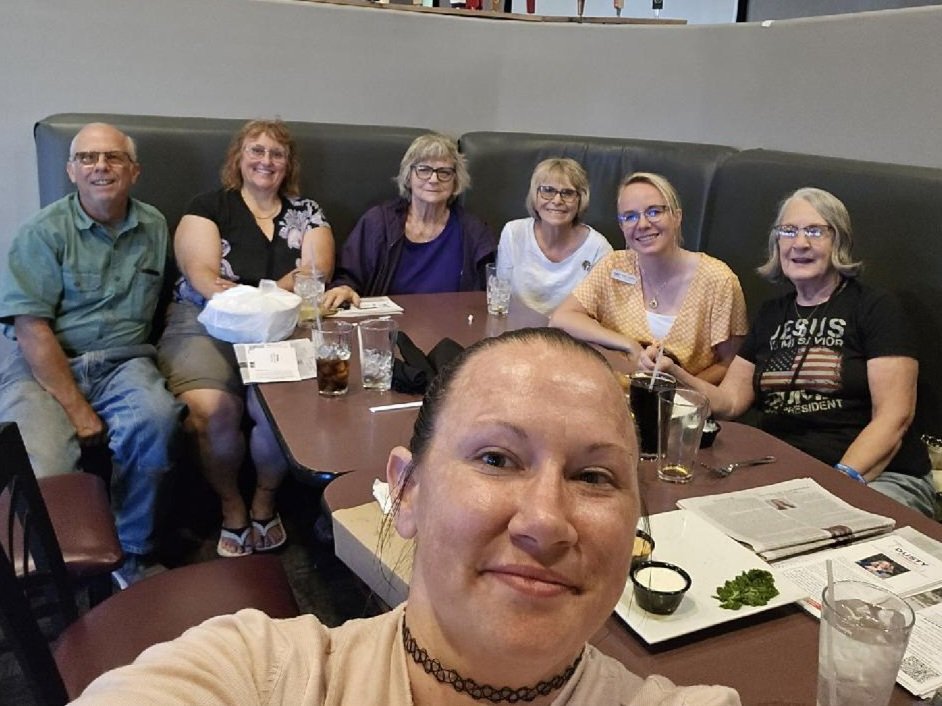 dusty4colorado's tweet image. Had in-depth conversations this evening w/ a great group of patriots about: govt overreach, parental rights, education &amp;amp; lack of common sense under our Gold Dome.
Thank you The Grill at River City Restaurant for allowing us to have a #CommunityRoundtable.
DustyForColorado.com