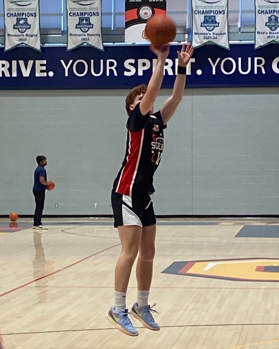 Chris Lee tweet media