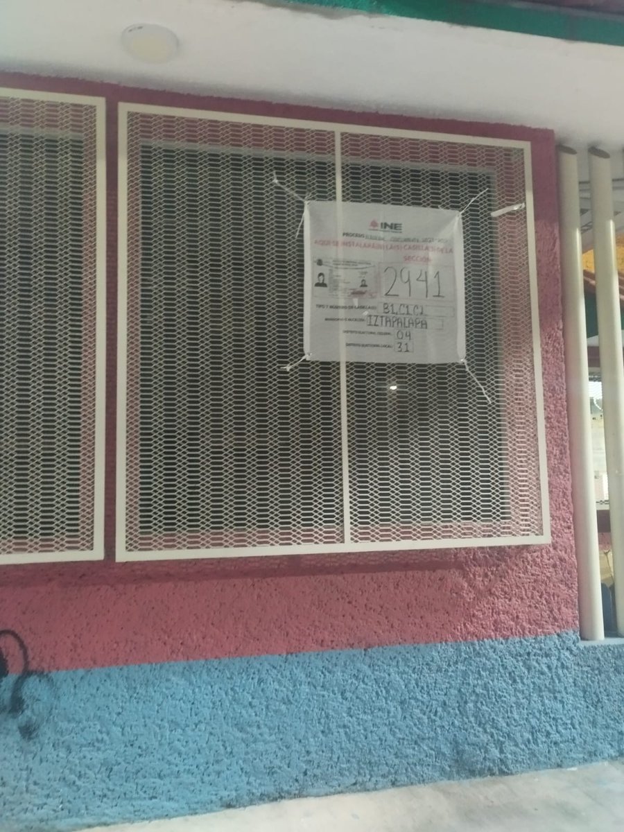 IReyees's tweet photo. @XochitlGalvez @XochitlGalvez Tengo estas 2 casillas de familiares mios en la que no tienen resultados pegadosy el resultado en el Prep son 3 casillas continuas con exactamente los mismos números de votación. Y l otra no tiene los resultados pero no logro subirlas a tu página. https://t.co/bIsEpZJ82r