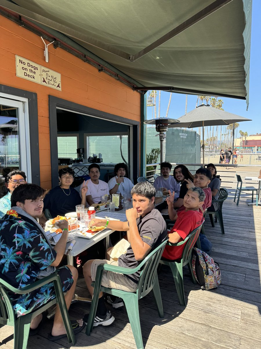 chstoads's tweet photo. Santa Cruz Beach Boardwalk was on the agenda today for Senior Bonding.🧡

#toadpride
#OnceAToadAlwaysAToad
#classof2024 https://t.co/ruH1t38sAC