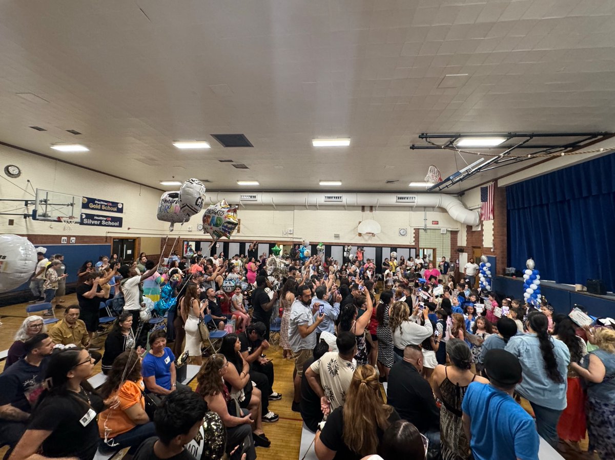 Super proud of the #teampershing k̵i̵n̵d̵e̵r̵g̵a̵r̵t̵e̵n̵e̵r̵s̵ First Graders! Panther families showed up to celebrate! #D100inspires