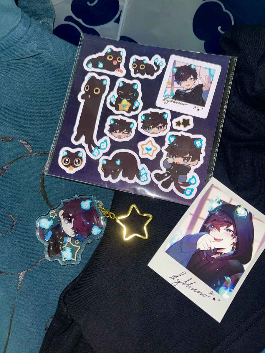 lKaytana's tweet photo. Sykkuno the details on this merch are everything, I love it so much ! πββ¬π©΅π Ps ~ Happy Birthday ππ± ΰΈ
^β’ο»β’^ΰΈ
@Sykkuno @ebikoUS #Sykkuno #Sykmerch #ebiko https://t.co/kRS7uXWlzX