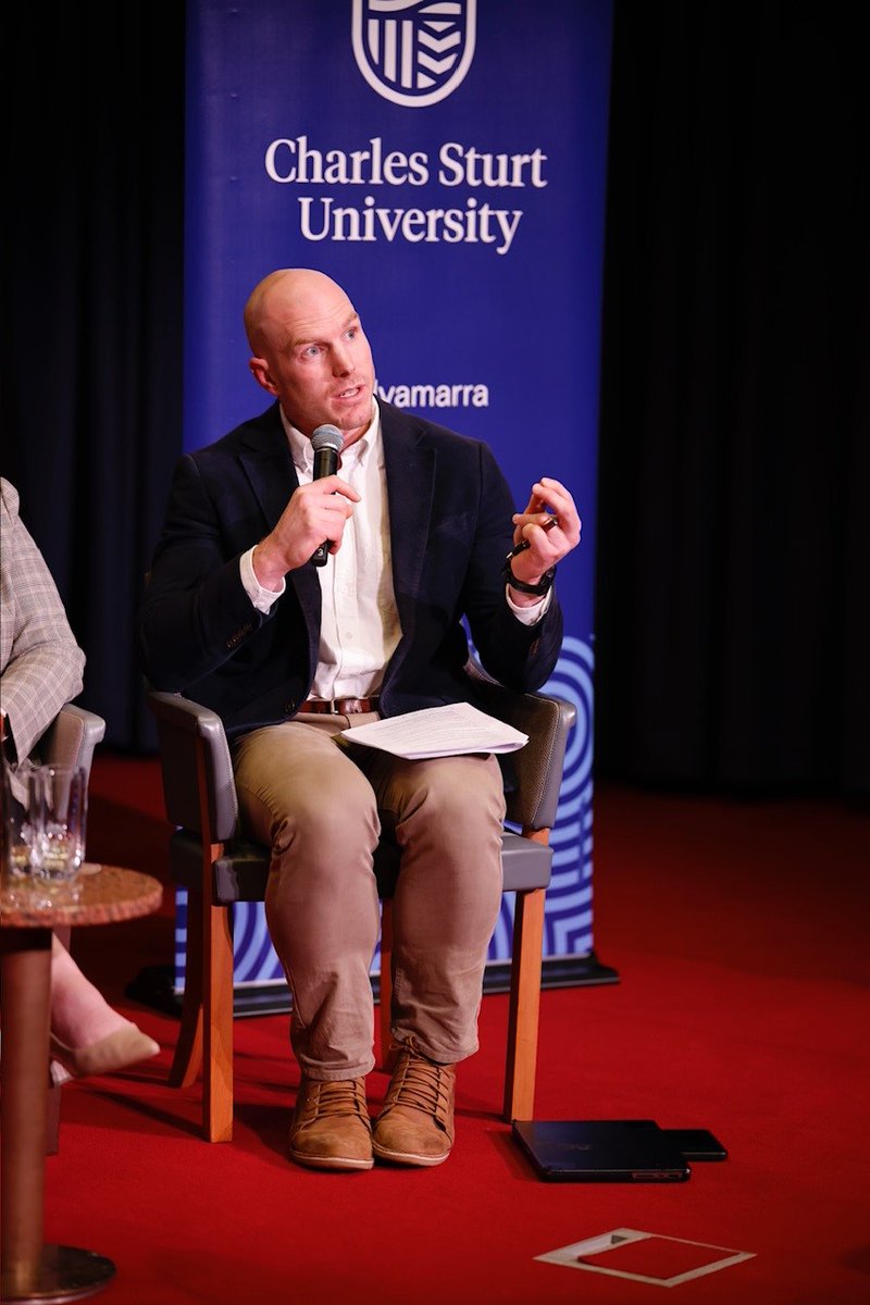 Mark Evans tweet media