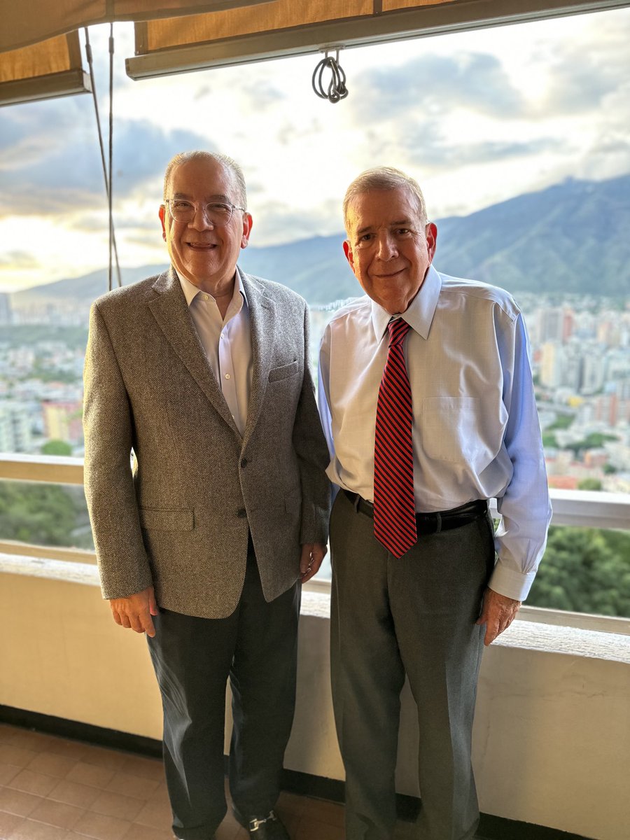 Grata conversa con Edmundo GonzálezUrrutia, consciente de la inmensa responsabilidad que el país puso sobre él, sin dudas un hombre de honor.