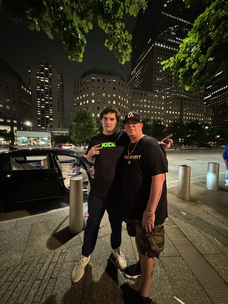 Finally got to meet the boy AC7 <a href="/Ac7ionMann/">ACTIONMAN</a>! 
Also shout out to Nate, Tanner, and Jimmy.  Was great to meet y'all