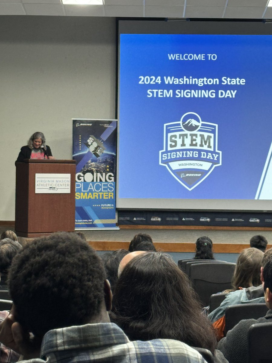 WSUCorpRel's tweet photo. Celebrating @BoeingWA #STEMsigningday with high school grads from across the state who are committing to pursuing degrees in STEM, including some #futurecougs! https://t.co/xQveEhabMq