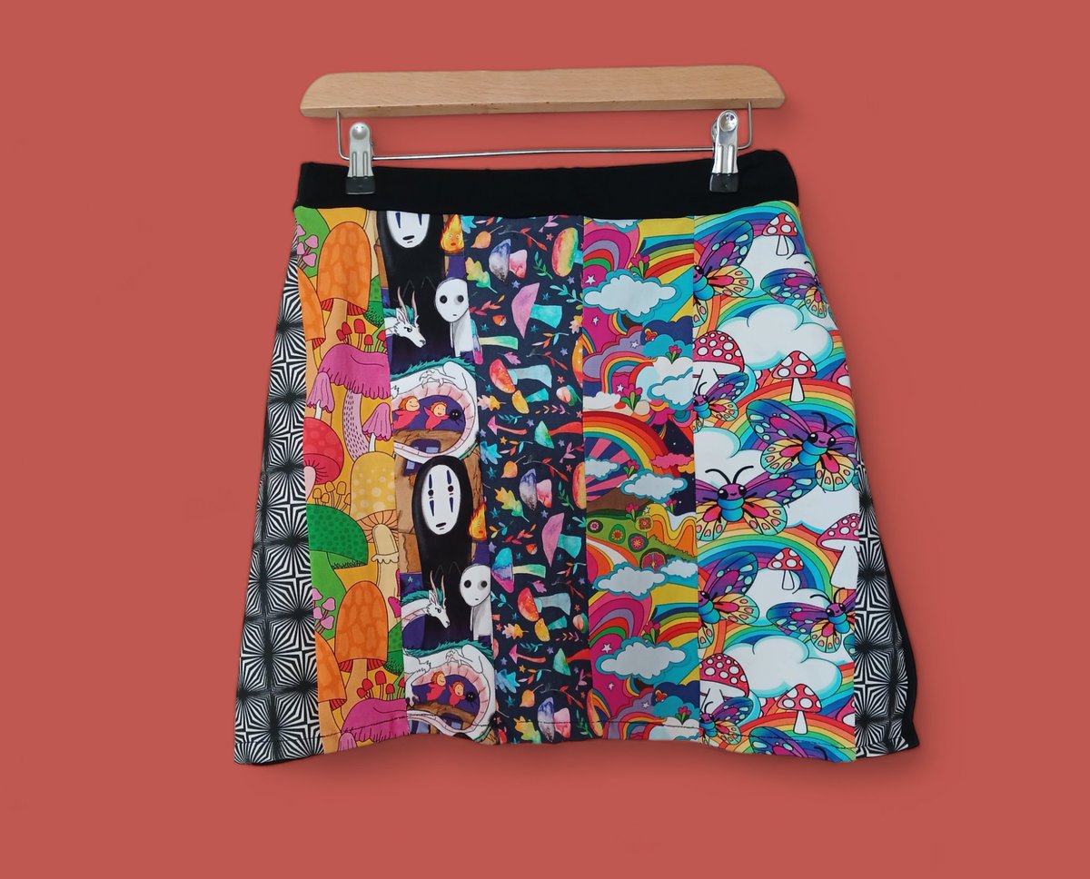 FeedTheDogShop's tweet photo. https://t.co/vPLkiNKzZb
UK 14/16 Retro Rainbow Mini Skirt
£25 FREE UK Tracked Shipping
#handmadeskirt #studiogibli #spiritedaway #retroprint #mushroomprint #mushroom #toadstool #rainbow #rainbowskirt #slowfashion #rainbowmushroom #colourful #colorful #colorskirt #handmade #funky https://t.co/XR4Ct6IchZ
