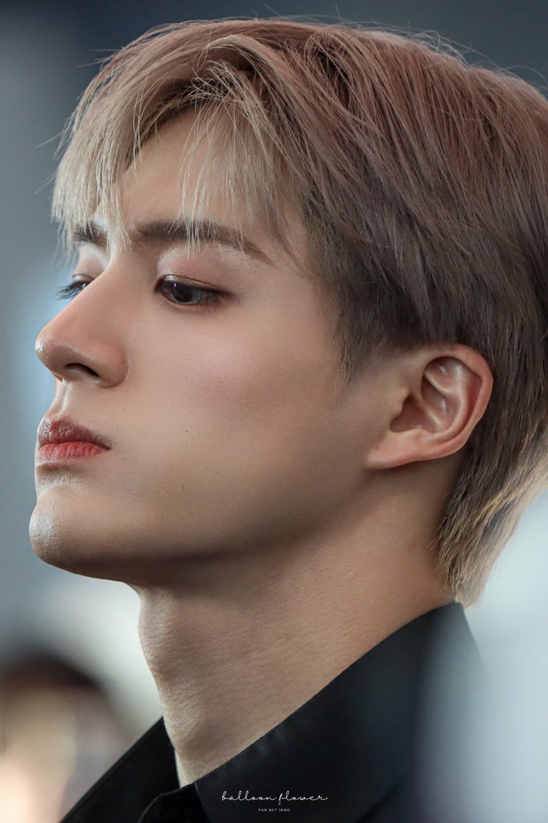 jungshasa's tweet photo. perfect side profile 🫠 https://t.co/Mi52yjtfmB
