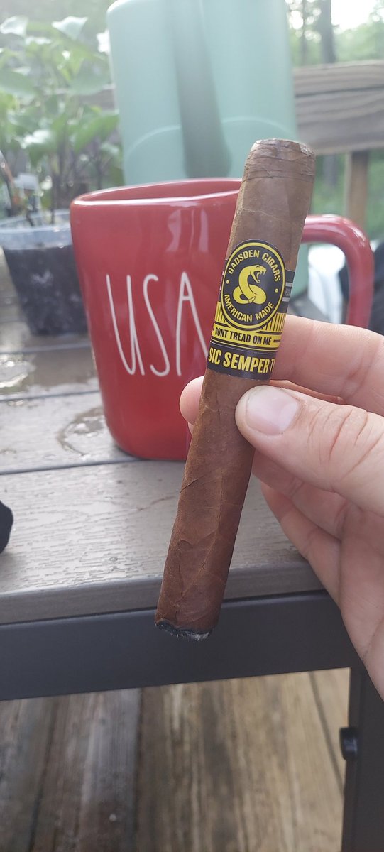 csb329's tweet photo. Been a long day, long start to the week. @gadsden thank you for this!! So far it's really hitting the spot! #OGMisfitGang #NeverARepeat #CigarSniffers #NobodyAsked #H8erHashtags #Merica #ThankAVeteran 🇺🇸🇺🇸 https://t.co/dmaAAm65xS
