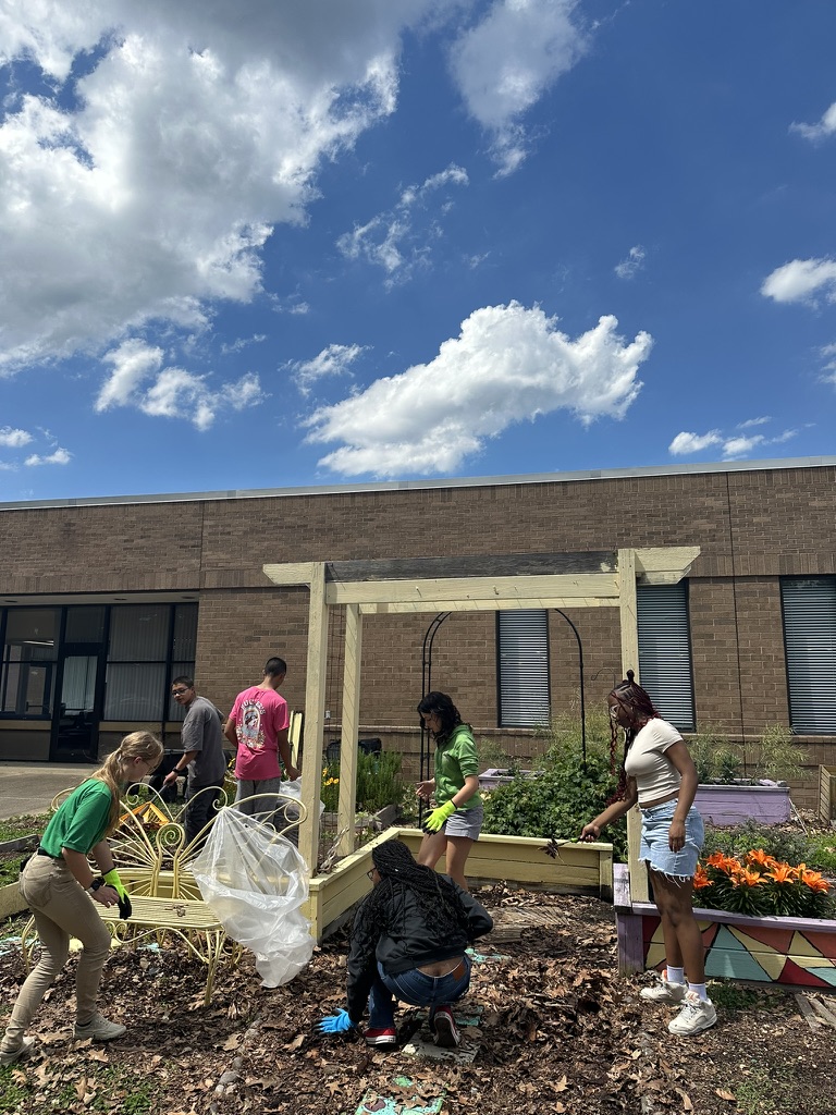 GREEN RUN NHS tweet media